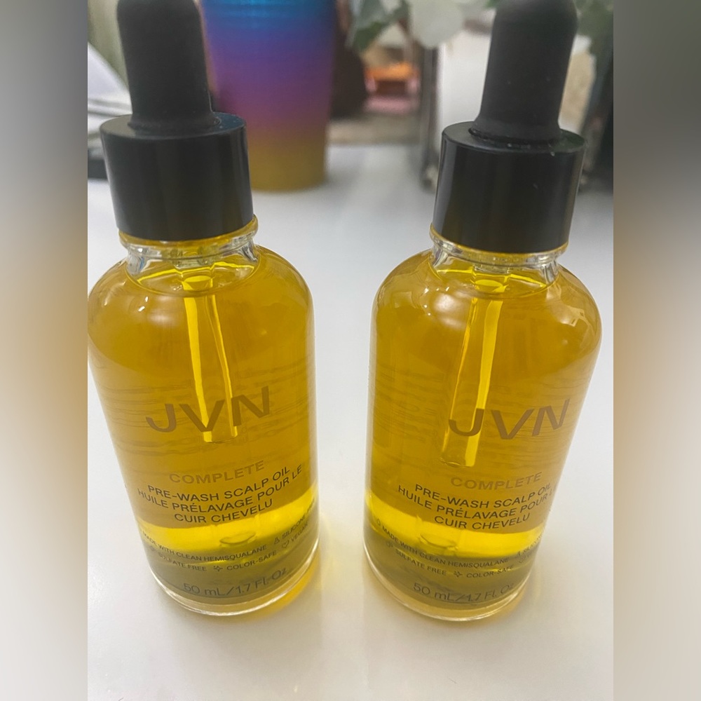 COMPLETE
Pre-Wash Scalp Oil by JVN